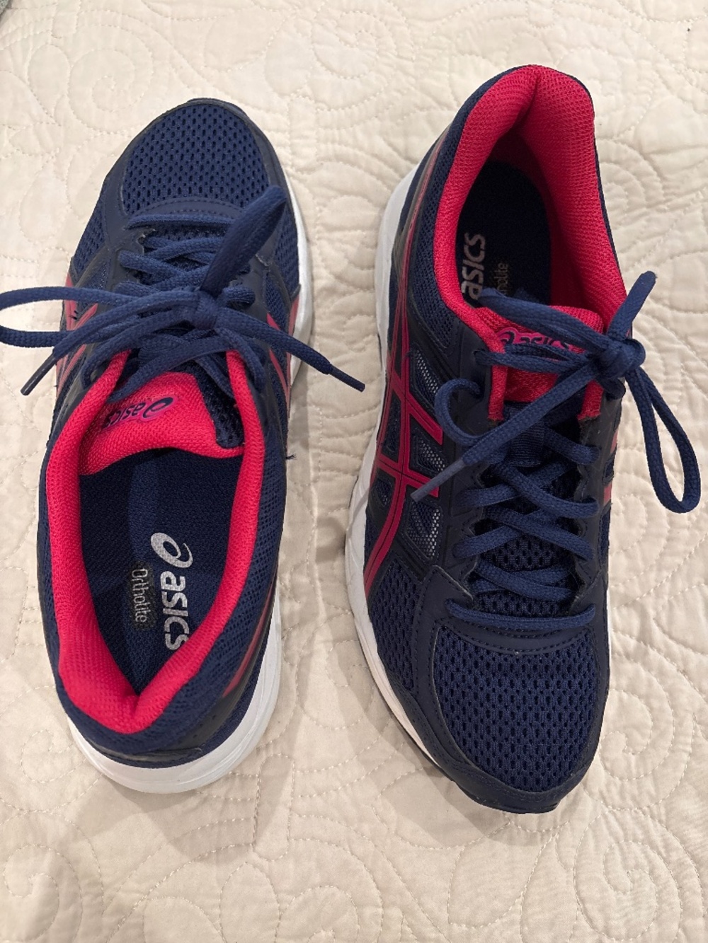 Asics Sneakers